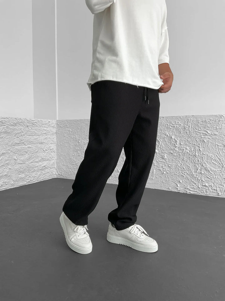 Pantaloni a coste con vestibilità rilassata